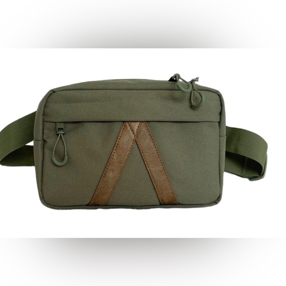 Adventurist Backpack Co. Handbags - Adventurist Backpack Co. Summit Sling Bag OLIVE NWT